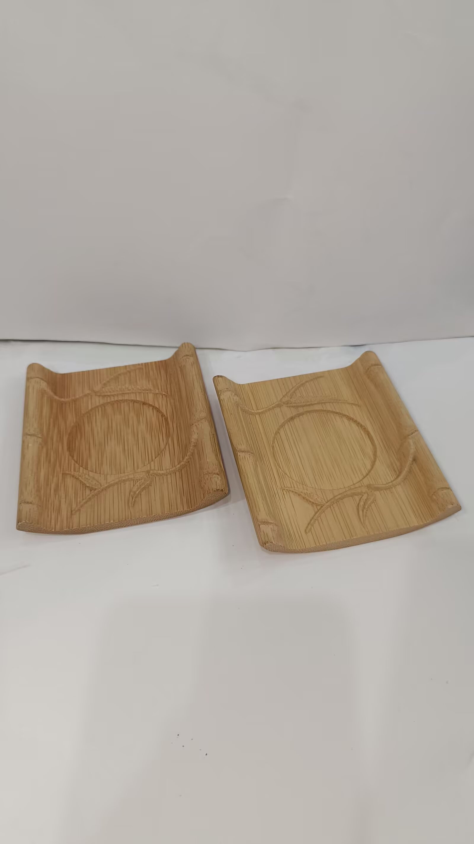 Bamboo pocket tissue packs in a handbag